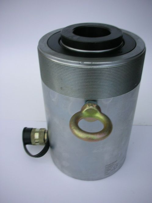 Hovedbilde 60 tons senterhulljekk lav